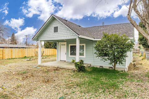 1015 W 12th St, Medford, OR 97501
