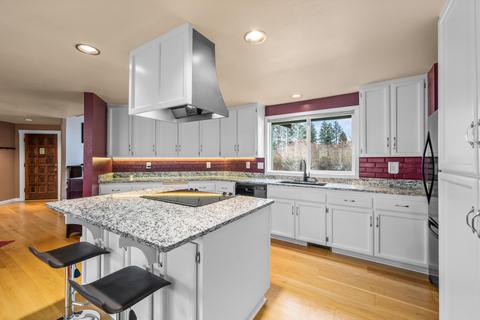 61147 Benham Rd, Bend, OR 97702 photo 9
