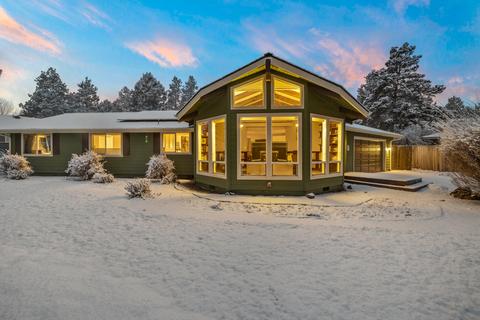 61147 Benham Rd, Bend, OR 97702 photo 2