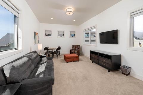 19239 Solomon Dr, Bend, OR 97702 photo 17