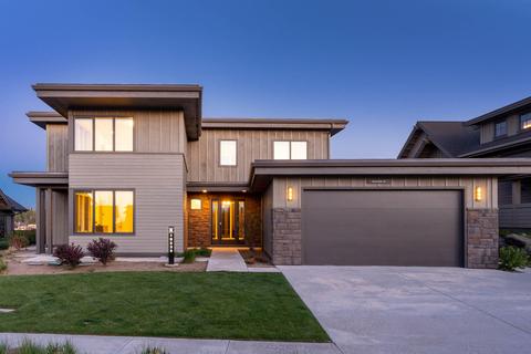 19239 Solomon Dr, Bend, OR 97702 photo 2