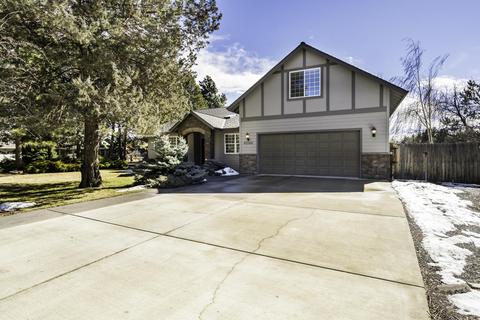 61346 Orion Dr, Bend, OR 97702 photo 2