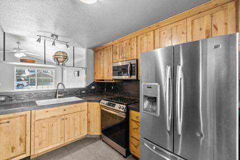 20764 Amber Way, Bend, OR 97701 photo 9