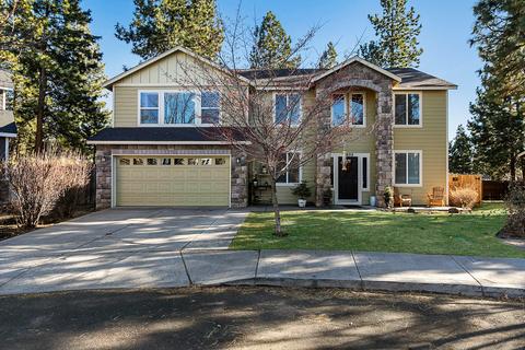 19832 SW Herschel Ct, Bend, OR 97702