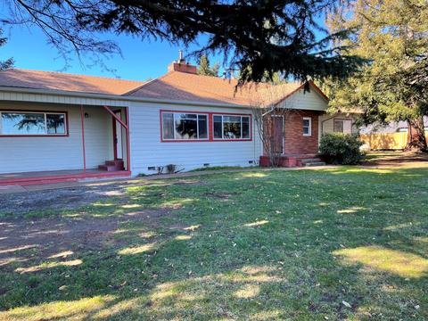 9445 Table Rock Rd, Central Point, OR 97502 photo 21