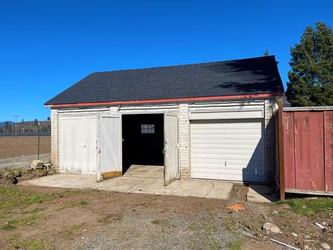 9445 Table Rock Rd, Central Point, OR 97502 photo 12