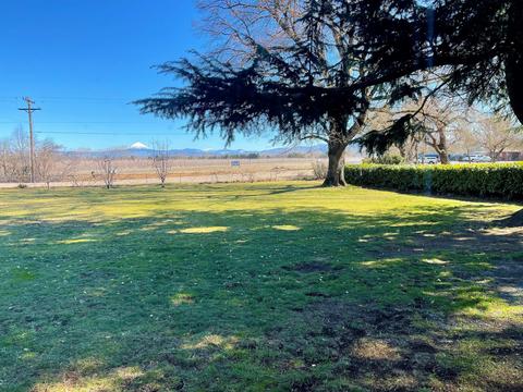 9445 Table Rock Rd, Central Point, OR 97502 photo 10