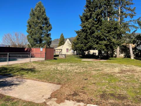 9445 Table Rock Rd, Central Point, OR 97502 photo 20