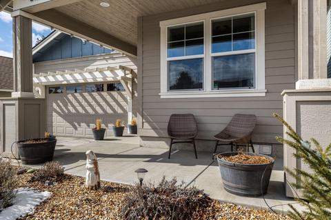 61057 SE Ruby Peak Ln, Bend, OR 97702 photo 3
