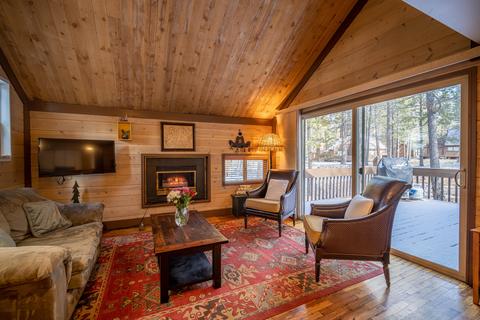 17870 Shooting Star Ct, Sunriver, OR 97707