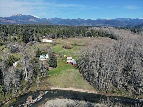 3351 Holland Loop Rd, Cave Junction, OR 97523 photo 2