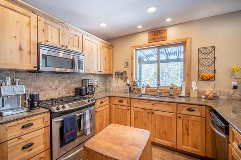 57729 Poplar Loop, Sunriver, OR 97707 photo 5