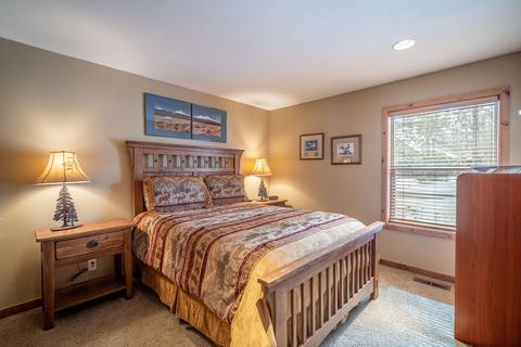 57729 Poplar Loop, Sunriver, OR 97707 photo 12