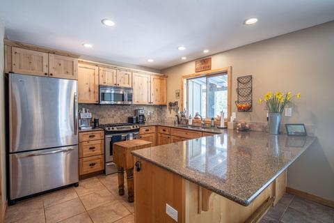 57729 Poplar Loop, Sunriver, OR 97707 photo 4