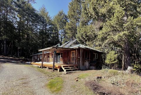 1313 Waldo Rd, Cave Junction, OR 97523