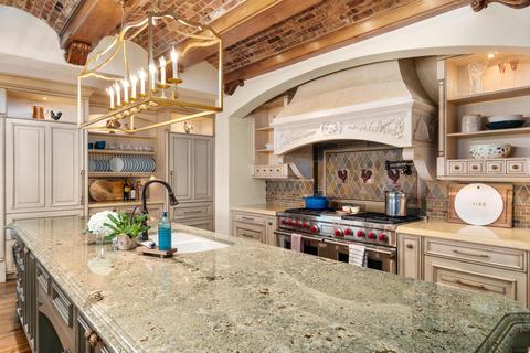 Kitchen - 18665 Macalpine Loop, Bend, OR 97702 photo 3 of 9