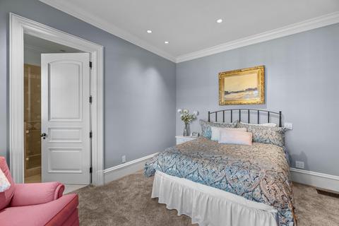 Bedroom - 18665 Macalpine Loop, Bend, OR 97702 photo 1 of 7