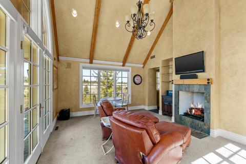 Living - 18665 Macalpine Loop, Bend, OR 97702 photo 6 of 6