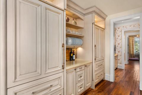 Kitchen - 18665 Macalpine Loop, Bend, OR 97702 photo 7 of 9