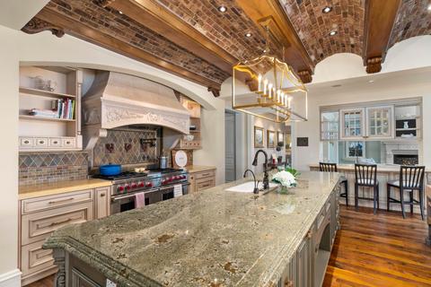 Kitchen - 18665 Macalpine Loop, Bend, OR 97702 photo 4 of 9
