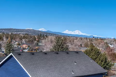 3113 NE Nathan Dr, Bend, OR 97701 photo 3
