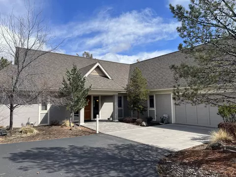 1461 Eagle Springs Ct #D-10, Redmond, OR 97756