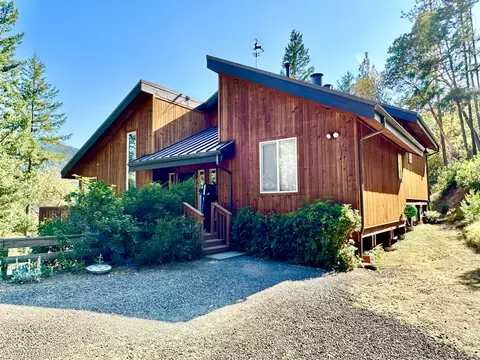 3114 Anderson Creek Rd, Talent, OR 97540