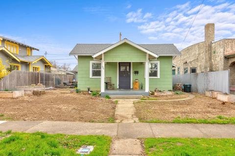 524 W 4th St, Medford, OR 97501