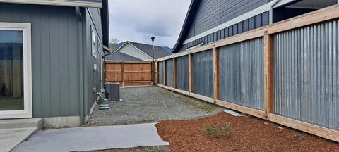 236 Samuel Lane Loop Rd, Phoenix, OR 97535 photo 21