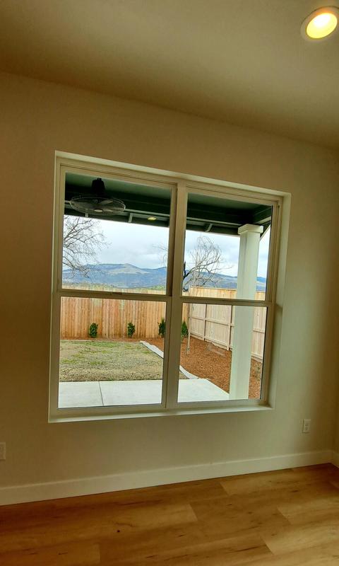 236 Samuel Lane Loop Rd, Phoenix, OR 97535 photo 8