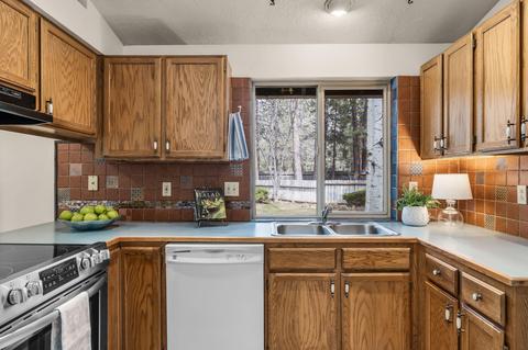 60992 Amethyst St, Bend, OR 97702 photo 19