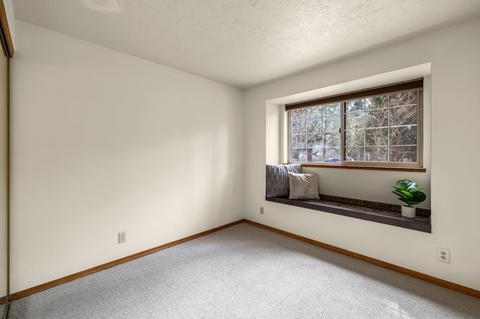 60992 Amethyst St, Bend, OR 97702 photo 23