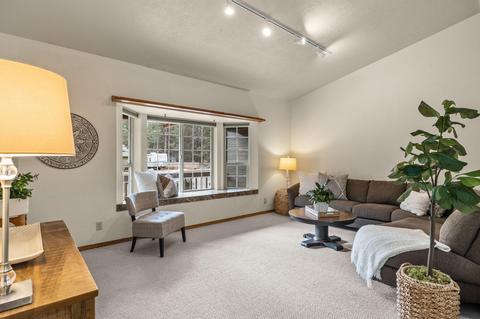 60992 Amethyst St, Bend, OR 97702 photo 9