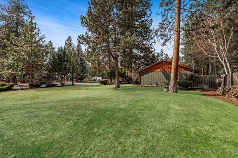 60992 Amethyst St, Bend, OR 97702 photo 2