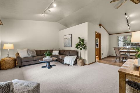 60992 Amethyst St, Bend, OR 97702 photo 7