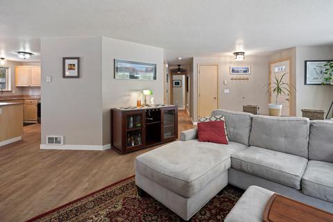 54621 Gray Squirrel Dr, Bend, OR 97707 photo 9