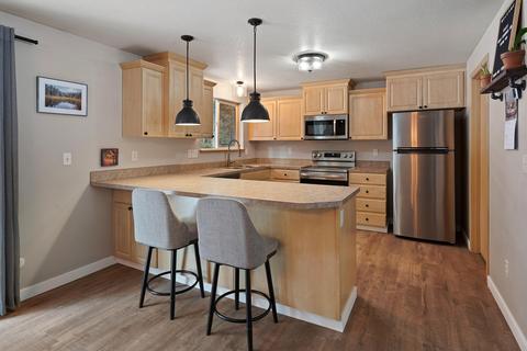 54621 Gray Squirrel Dr, Bend, OR 97707 photo 10