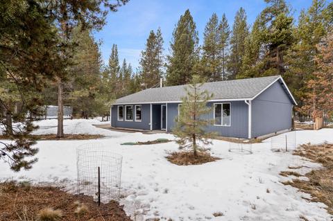 54621 Gray Squirrel Dr, Bend, OR 97707 photo 3
