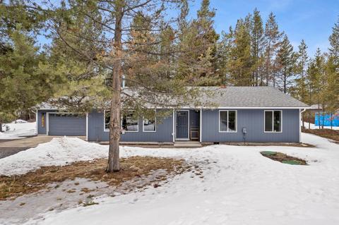 54621 Gray Squirrel Dr, Bend, OR 97707 photo 2