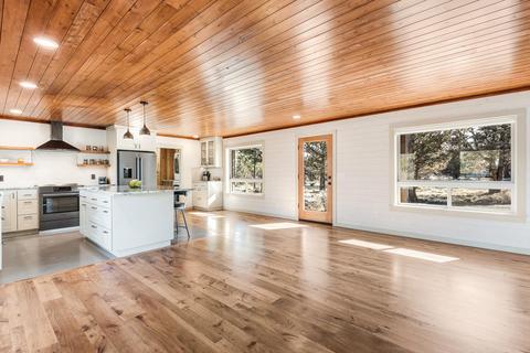 18359 Pinehurst Rd, Bend, OR 97703 photo 6