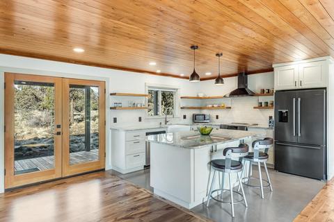 18359 Pinehurst Rd, Bend, OR 97703 photo 9