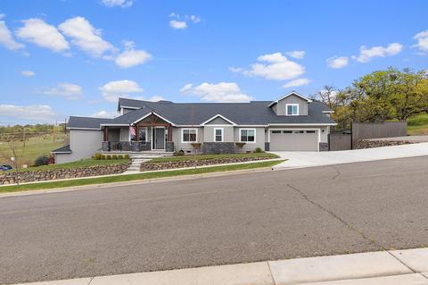1596 Palermo St, Medford, OR 97504