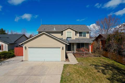 757 NE Oak Pl, Redmond, OR 97756