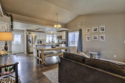 20671 Daisy Ln, Bend, OR 97702 photo 12