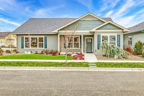 438 Bridge Creek Dr, Central Point, OR 97502