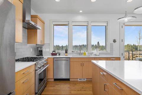 19247 Solomon Dr, Bend, OR 97702 photo 12