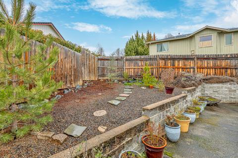 519 Winston Ct, Eagle Point, OR 97524 photo 32