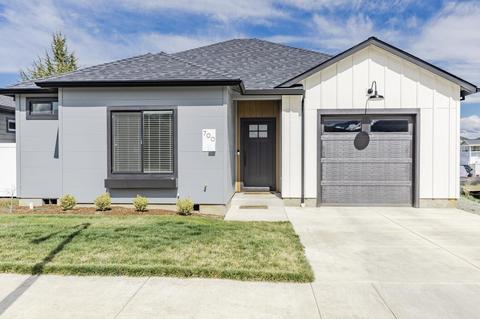 700 Terrazzo Way, Medford, OR 97501