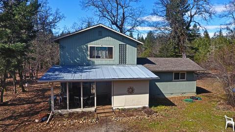 389 Pine Cone Dr, Cave Junction, OR 97523 photo 3