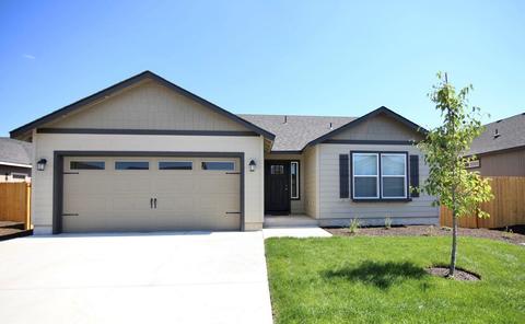 3583 NW 9th St Pl #LOT 65, Redmond, OR 97756
